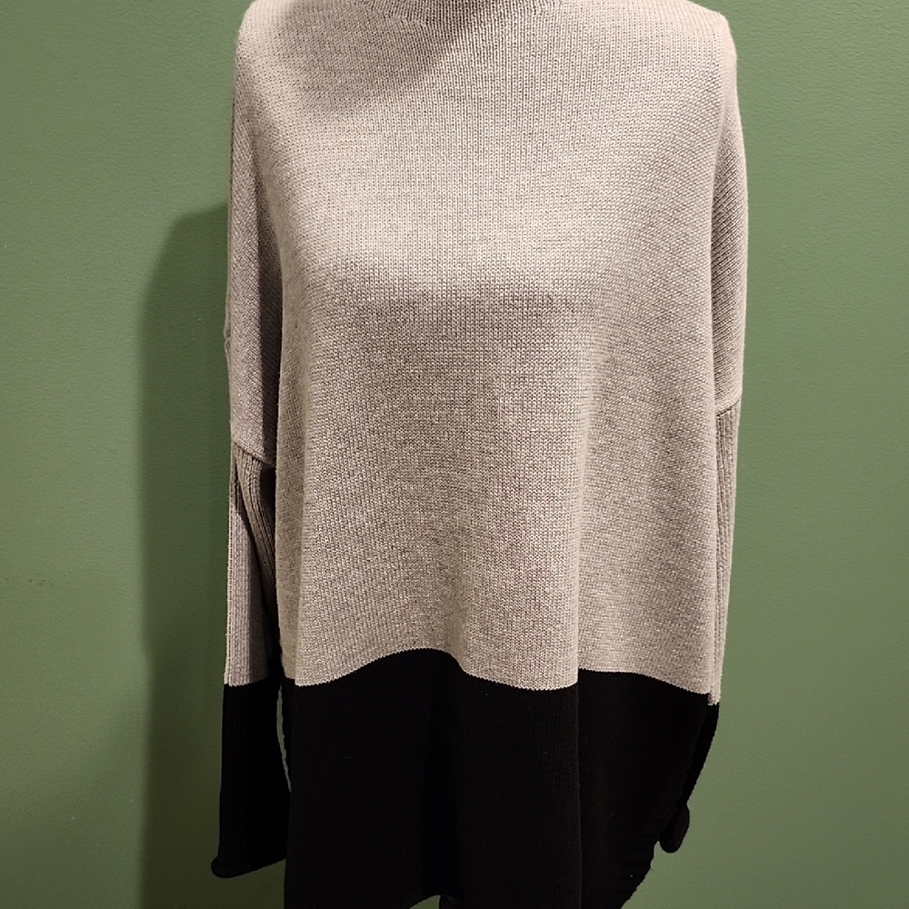 Tahari Two-Tone Poncho - Black and Gray